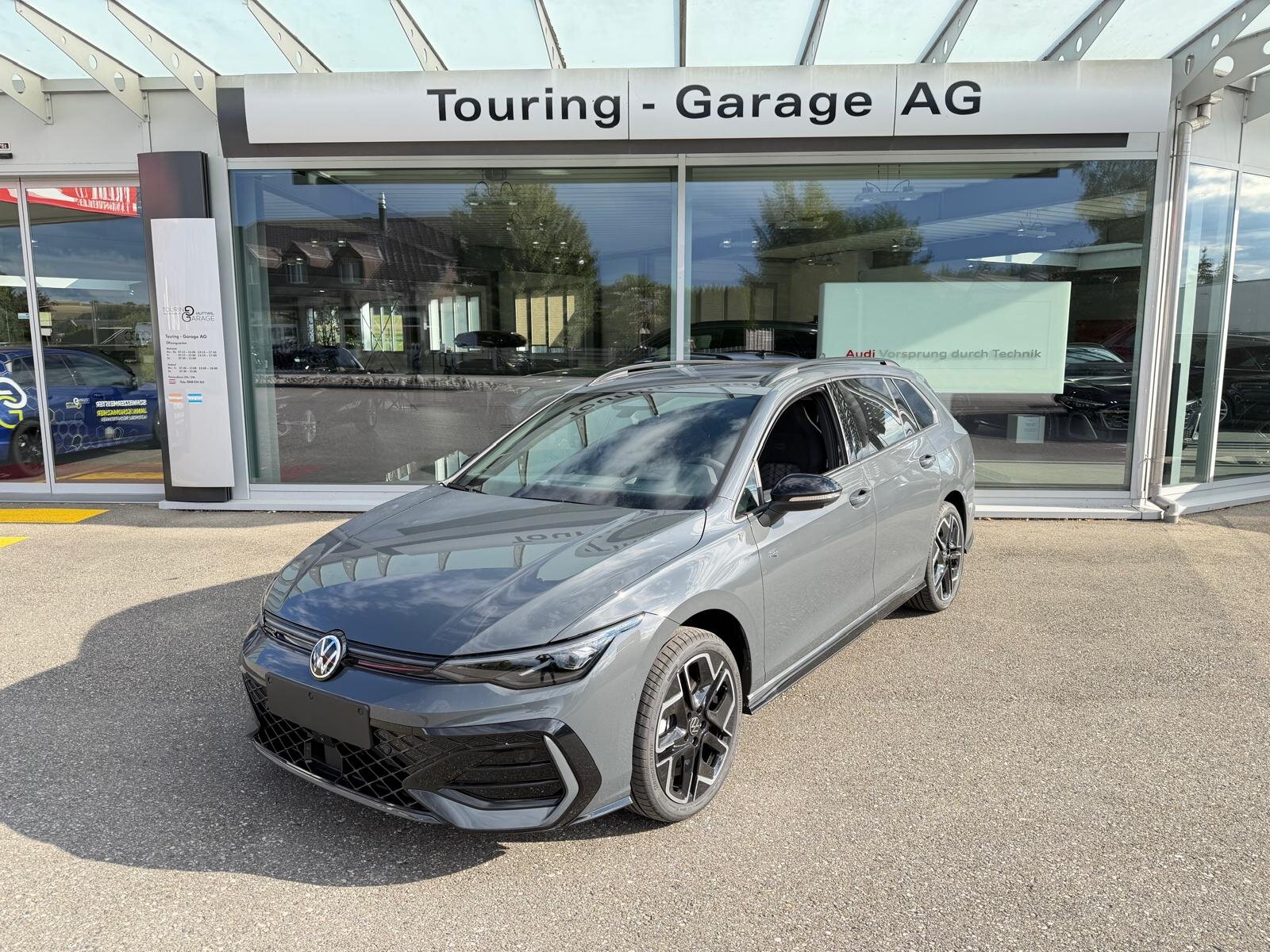 VW Golf Variant 2.0 TSI R-Line DSG 4 Motion