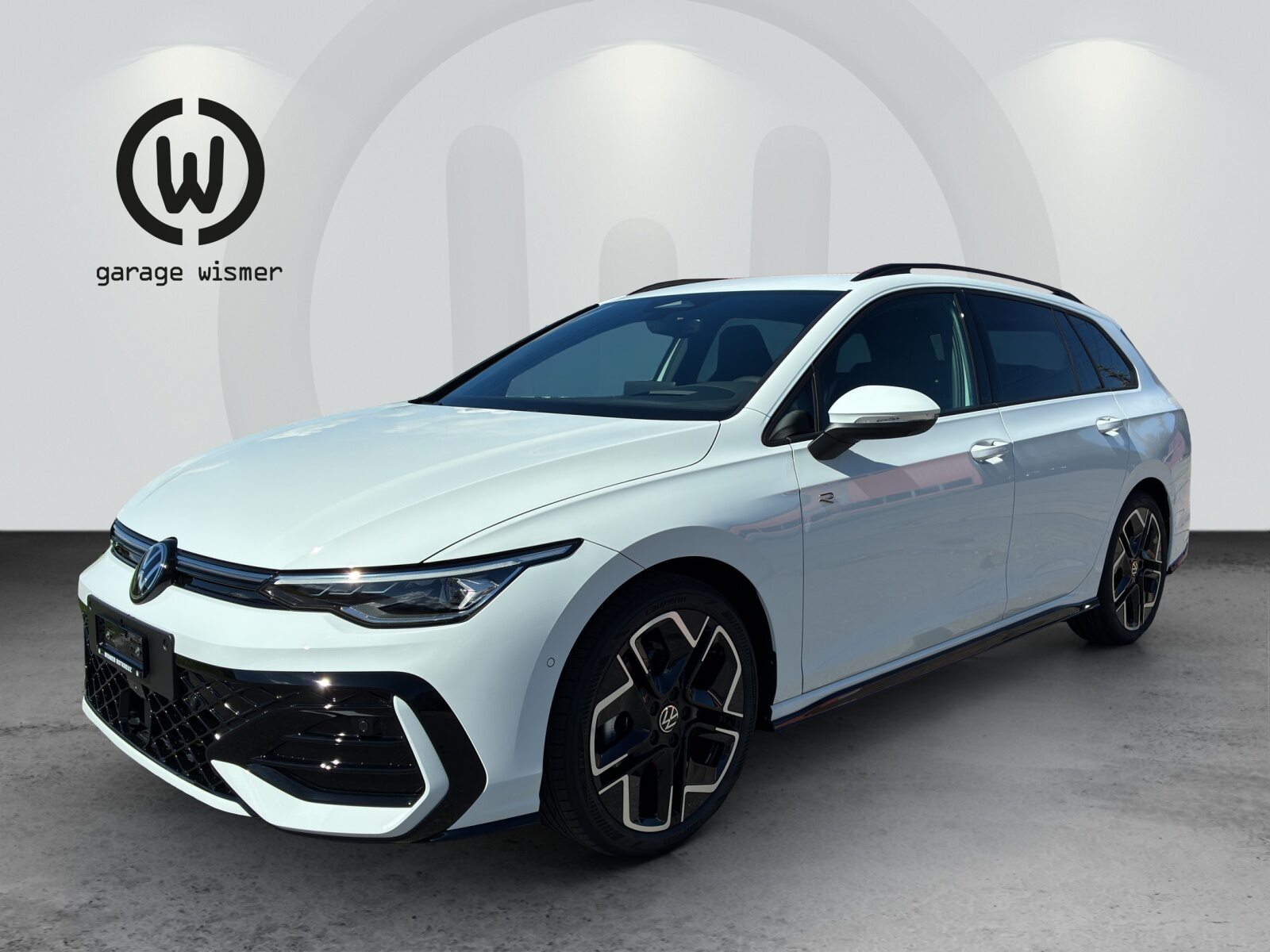 VW Golf Variant R-Line
