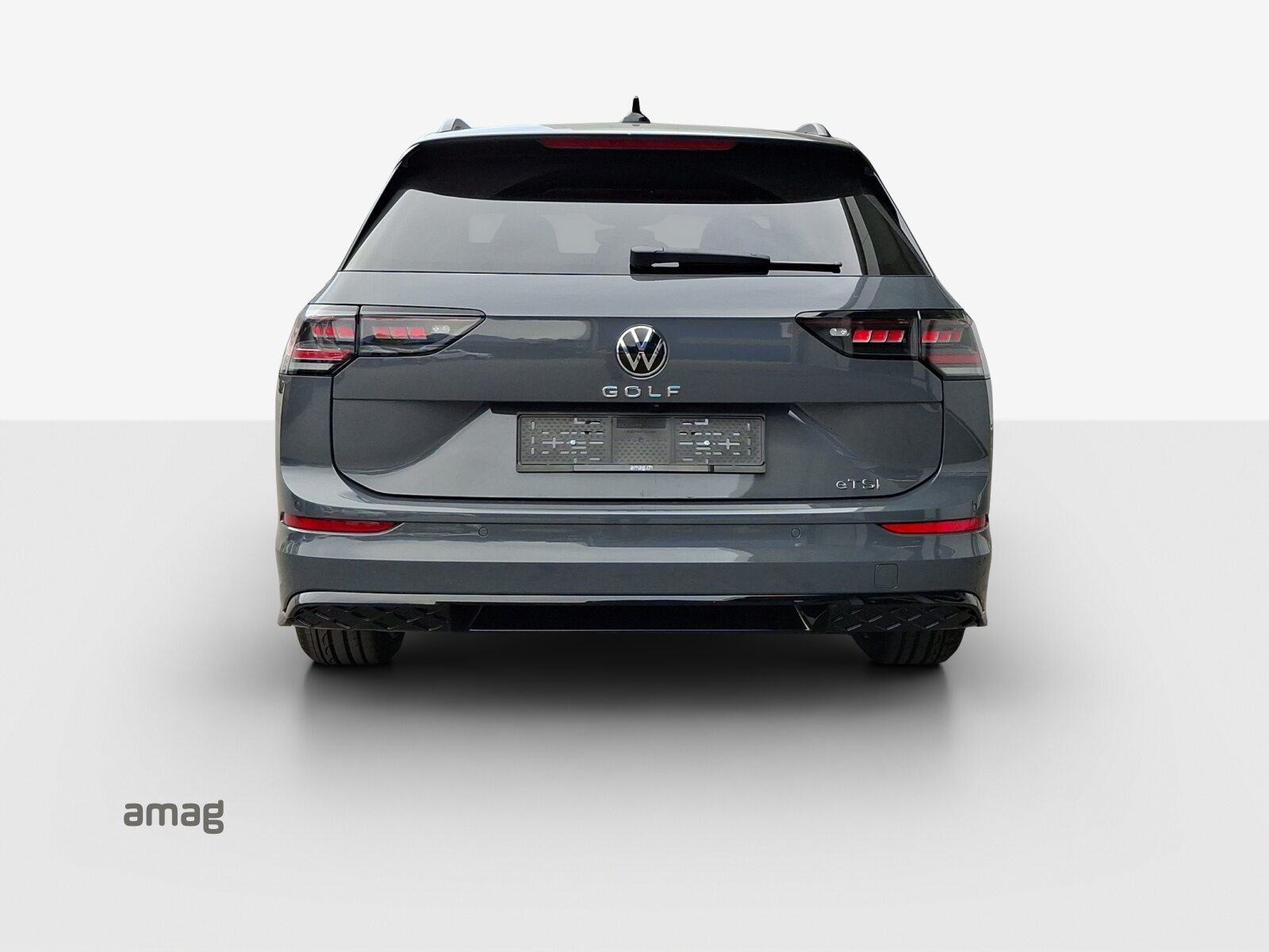 VW Golf Variant R-Line, Petrol, New car, Automatic - 4