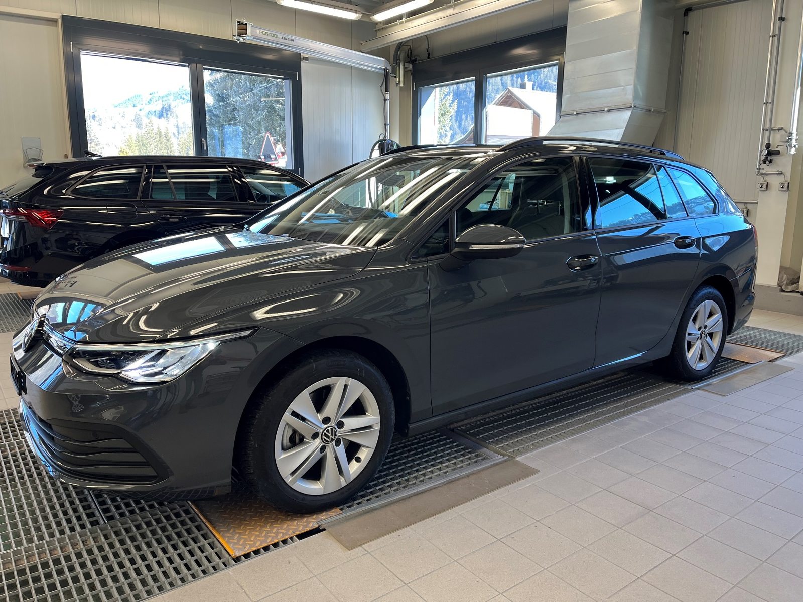 VW Golf Variant Life, Diesel, Occasion / Utilisé, Automatique - 2