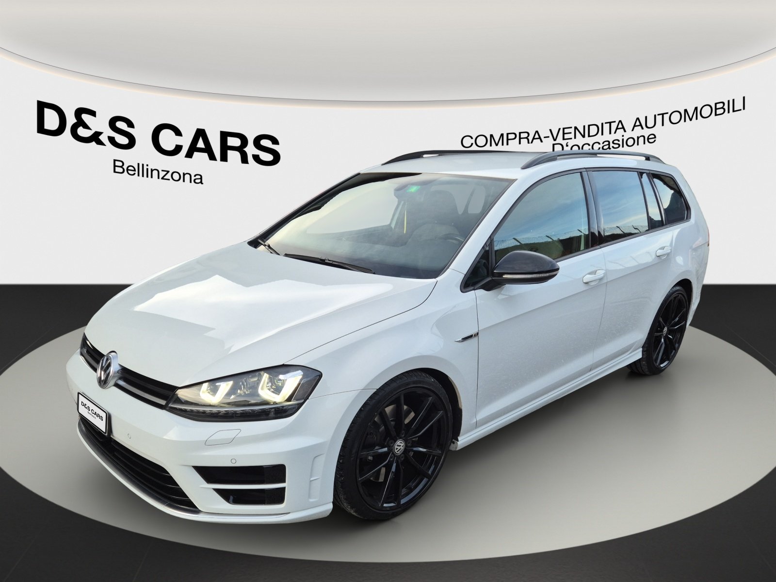 VW Golf Variant 2.0 TSI R 4 Motion DSG