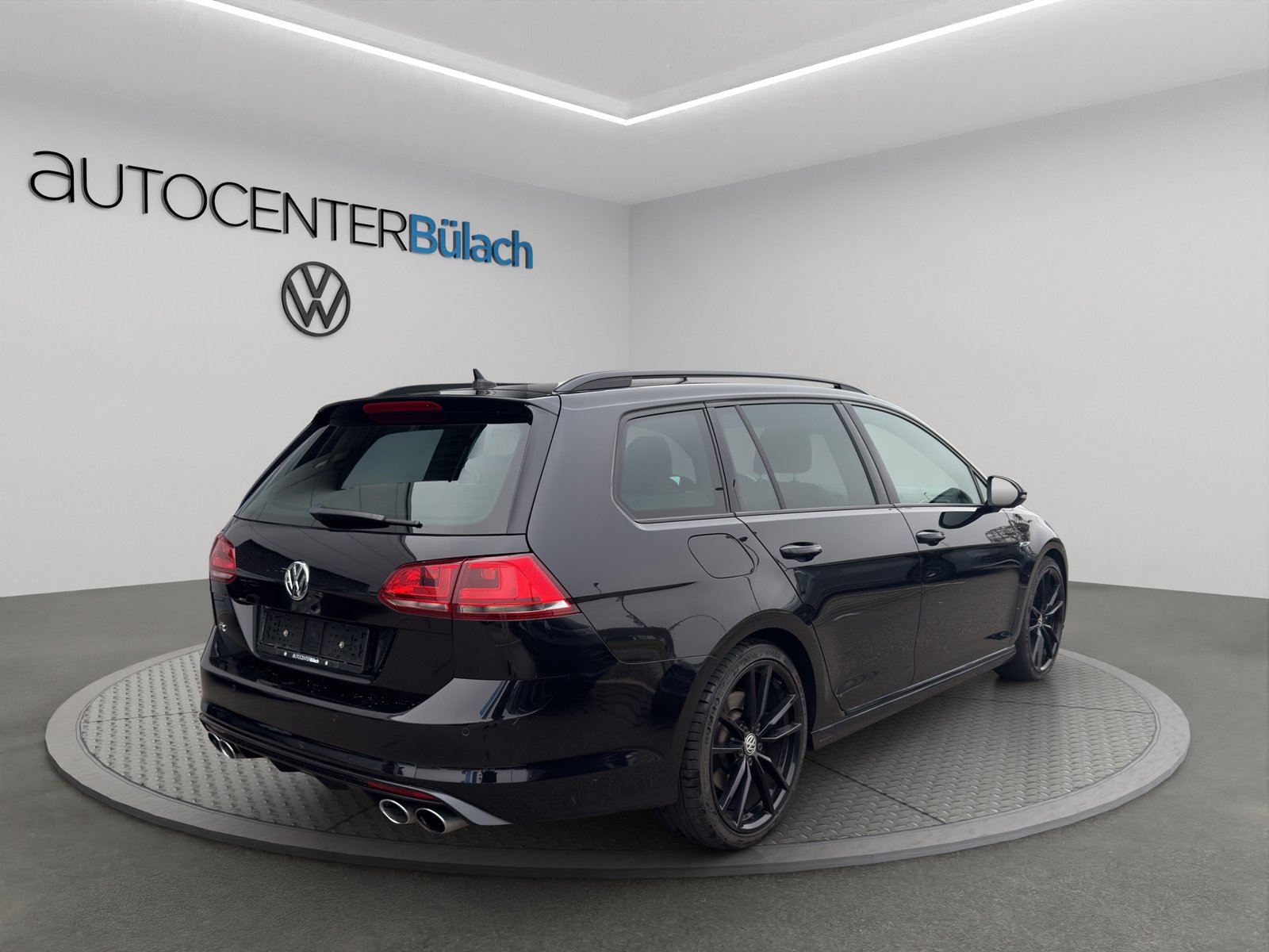 VW Golf Variant 2.0 TSI R 4 Motion DSG, Petrol, Second hand / Used, Automatic - 5