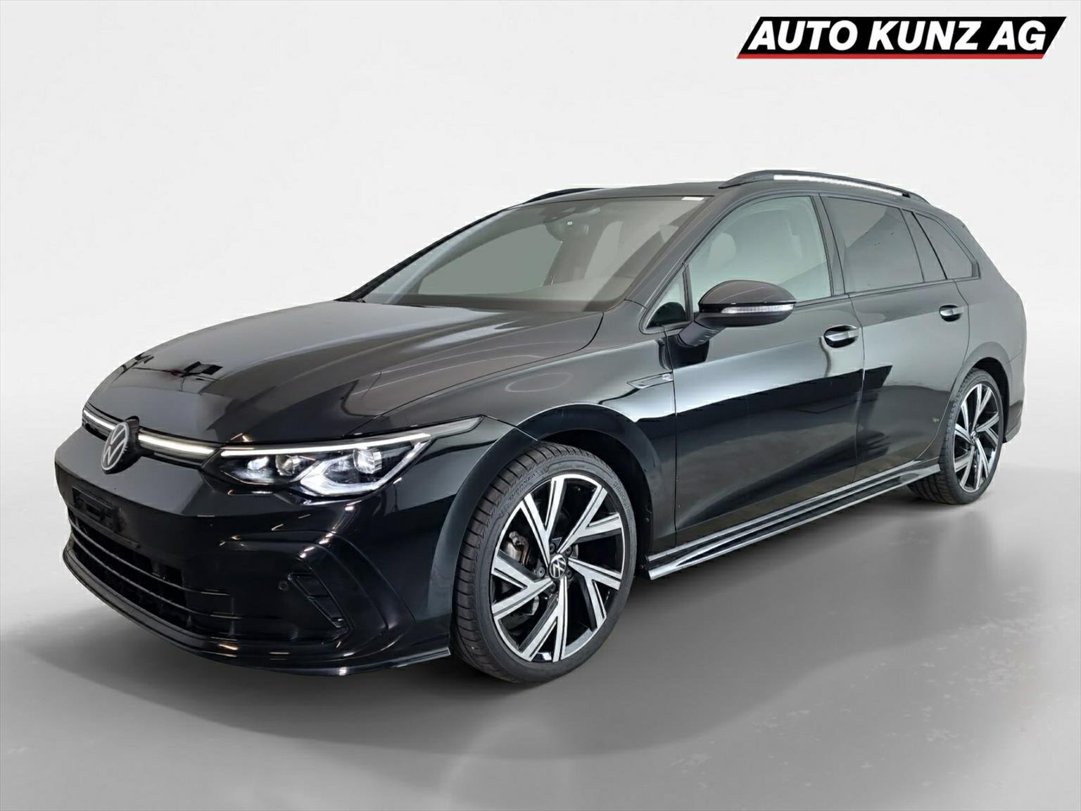 VW Golf Variant 1.5 eTSI mHEV R-Line