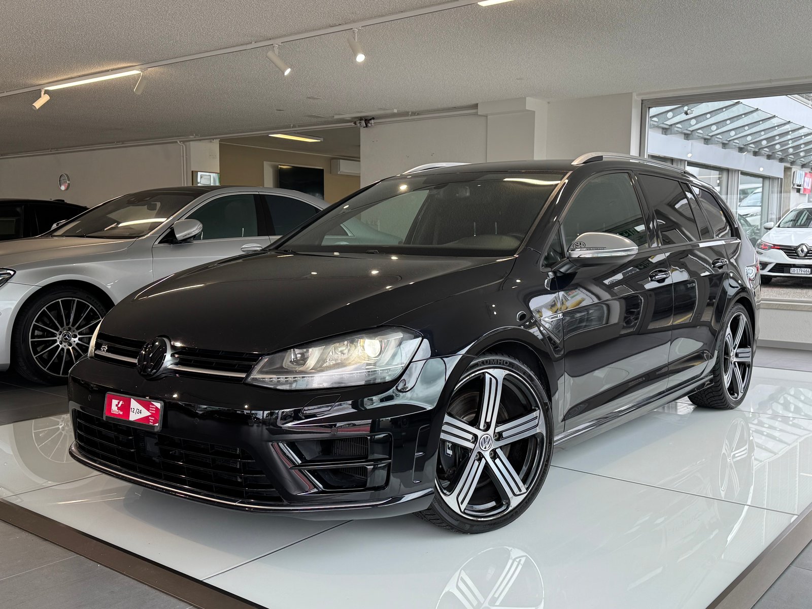 VW Golf Variant 2.0 TSI R 4 Motion DSG