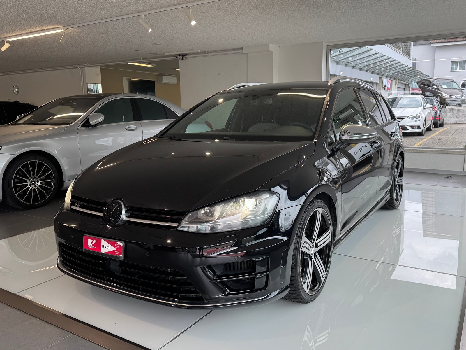 VW Golf Variant 2.0 TSI R 4 Motion DSG, Petrol, Second hand / Used, Automatic - 4