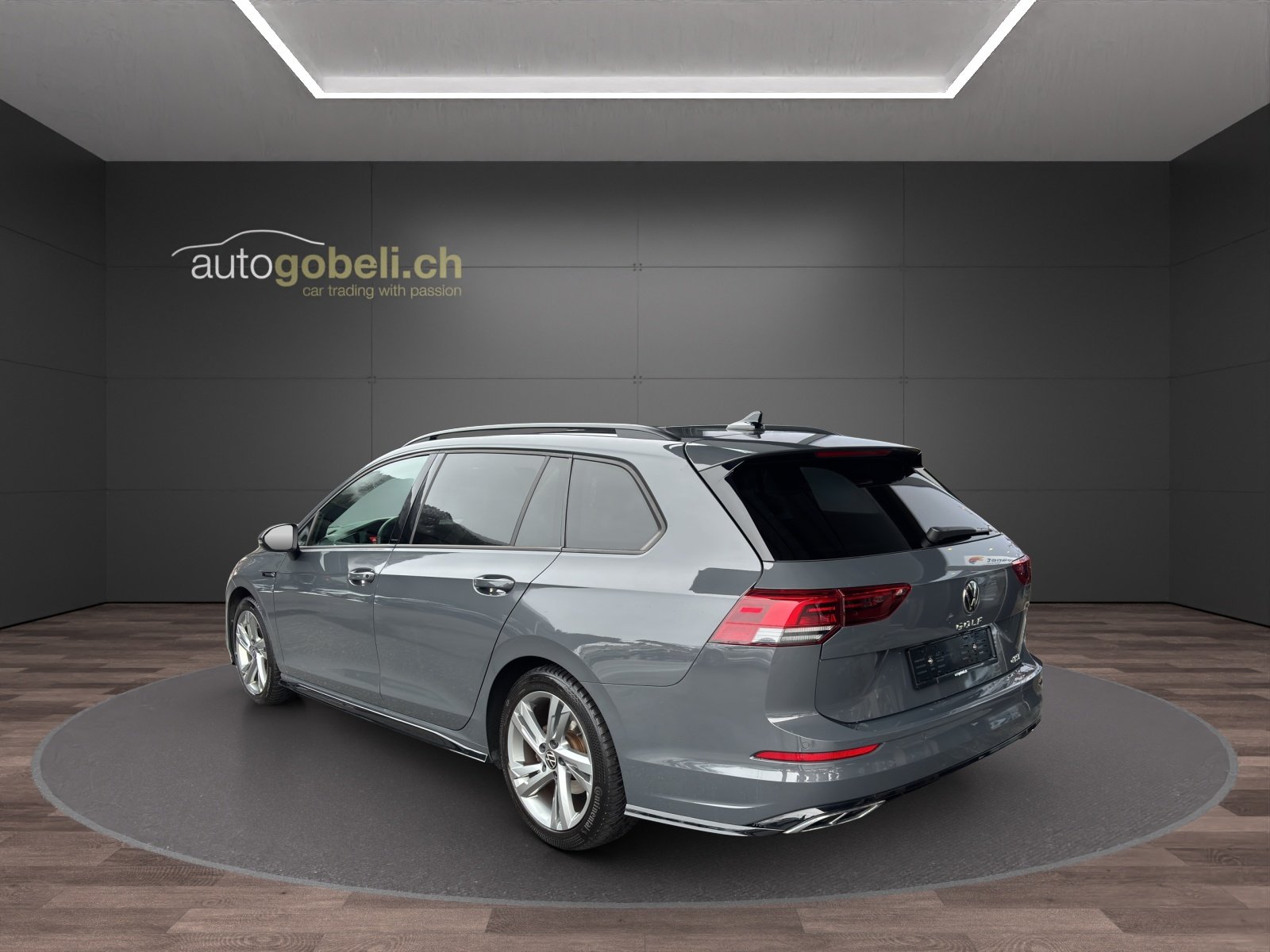 VW Golf Variant 1.5 eTSI mHEV R-Line, Mild-Hybrid Petrol/Electric, Second hand / Used, Automatic - 2