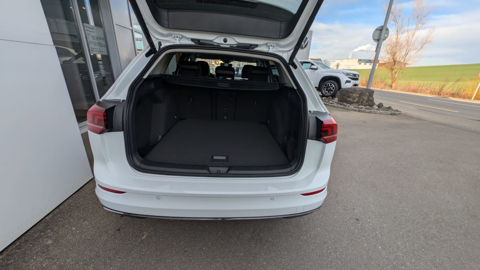 VW Golf Variant PA Style, Petrol, Second hand / Used, Automatic - 5