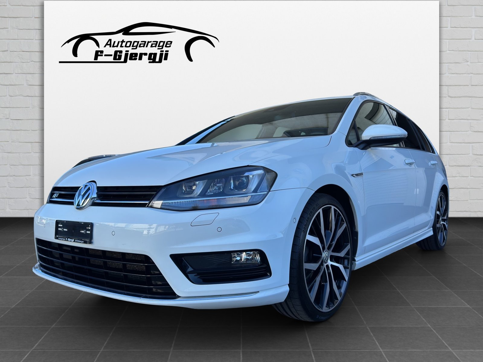 VW Golf Variant 1.4 TSI Lounge R-Line DSG
