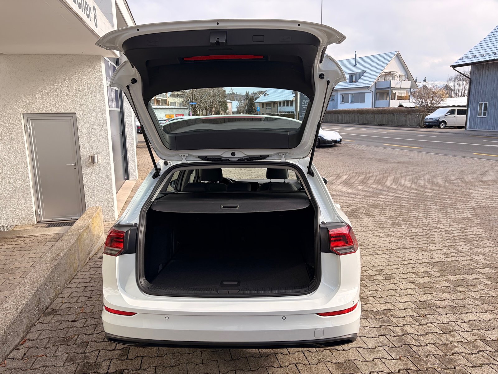 VW Golf Variant 2.0 TDI Life DSG, Diesel, Occasioni / Usate, Automatico - 7