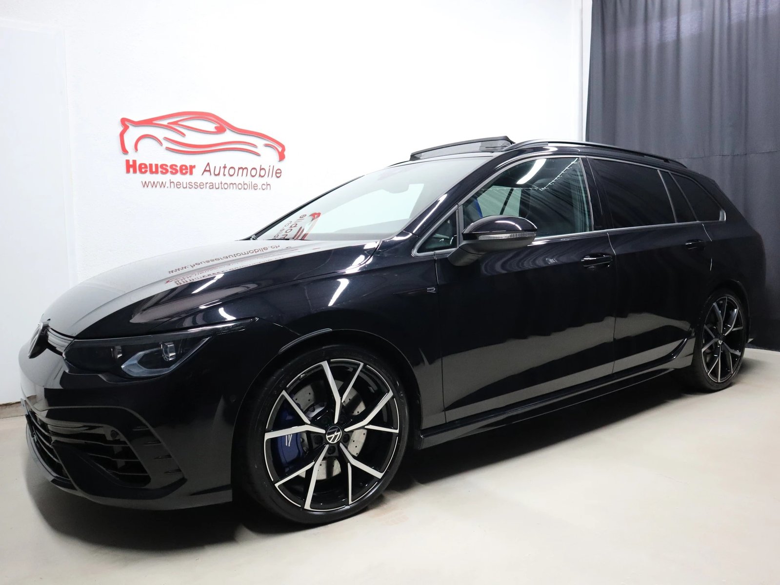 VW Golf Variant 2.0 TSI R DSG 4Motion - Black Style - Panora, Petrol, Second hand / Used, Automatic - 2