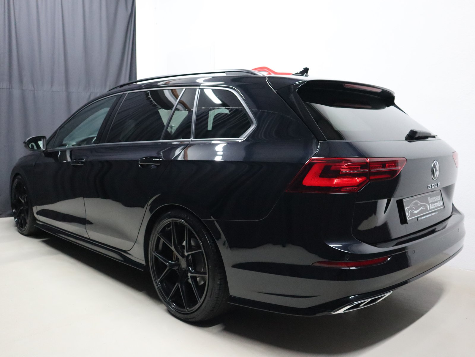 VW Golf Variant 2.0 TDI R-Line DSG - Black Style - IQ Light, Diesel, Occasion / Utilisé, Automatique - 4