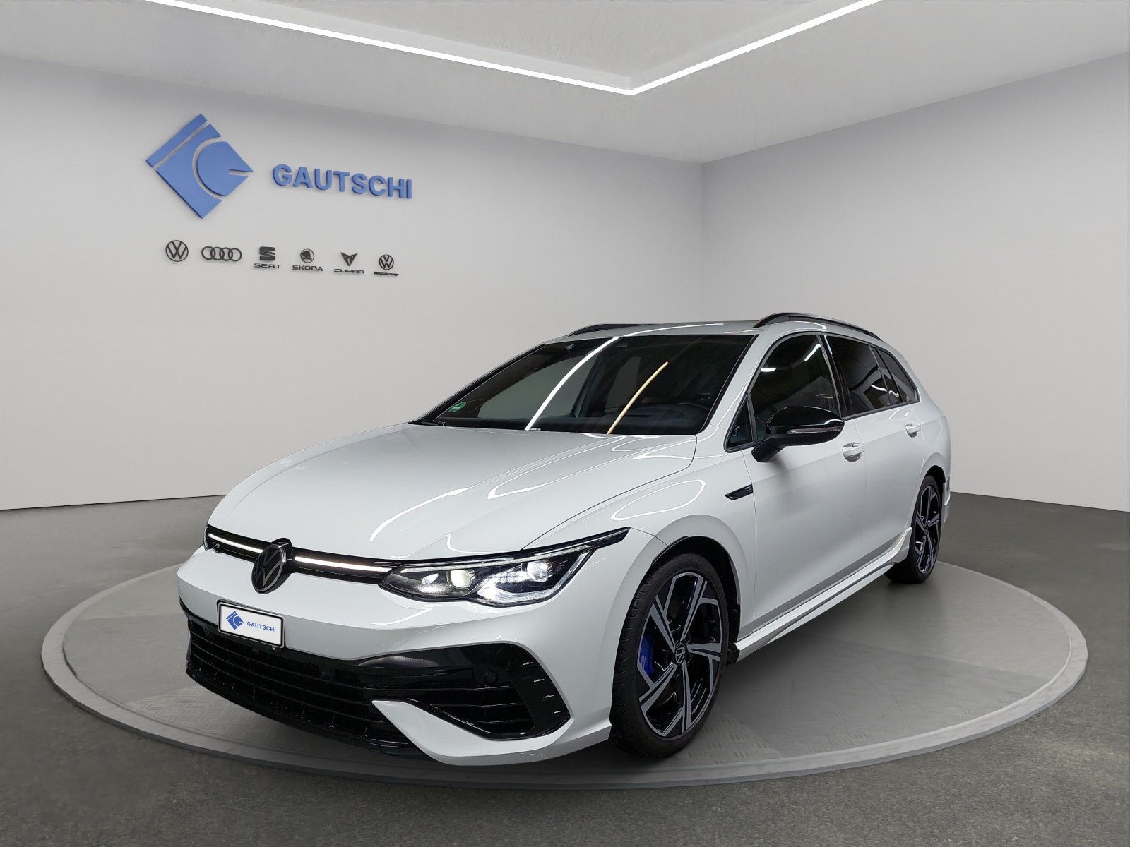 VW Golf Variant 2.0 TSI R DSG 4Motion