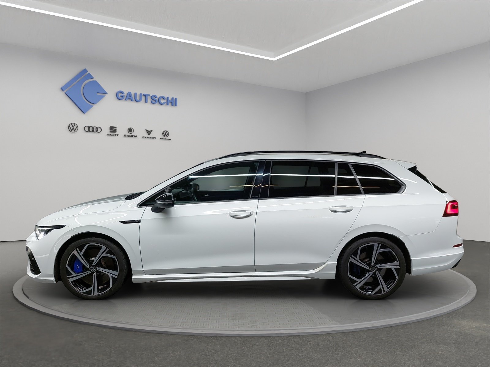 VW Golf Variant 2.0 TSI R DSG 4Motion, Benzin, Occasion / Gebraucht, Automatik - 2