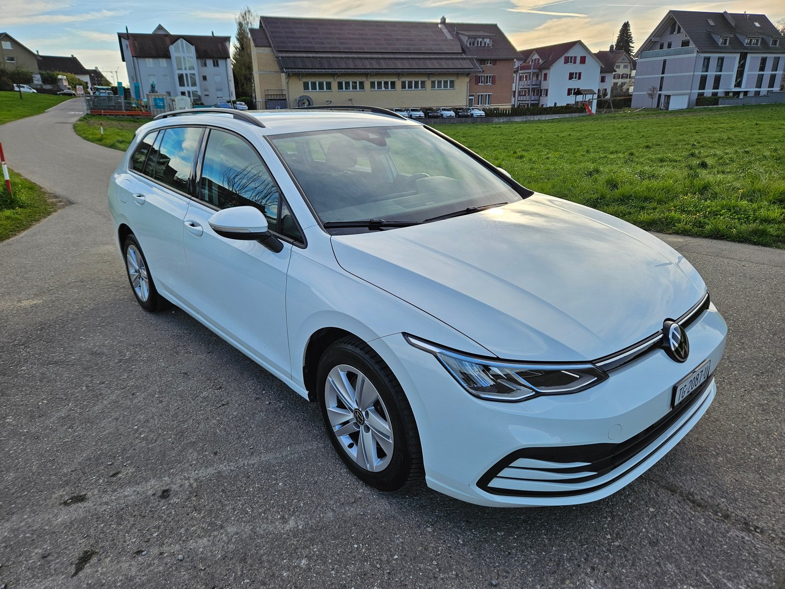 VW Golf Variant 2.0 TDI Life DSG, Diesel, Occasioni / Usate, Automatico - 2