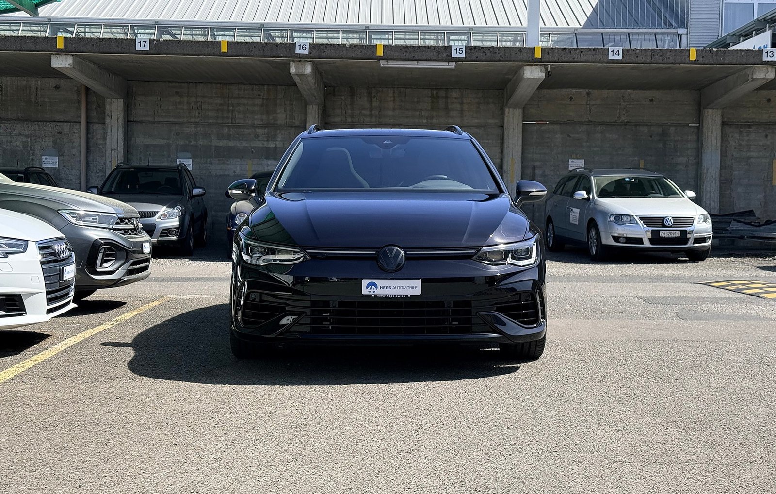 VW Golf Variant 2.0 TSI R DSG 4Motion, Benzina, Occasioni / Usate, Automatico - 2