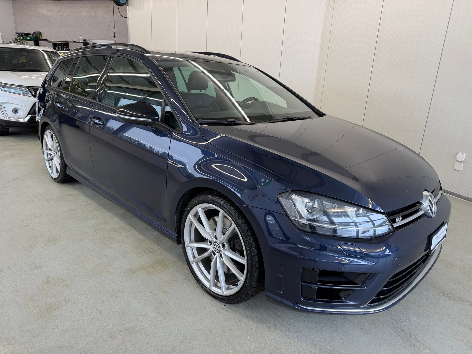 VW Golf Variant 2.0 TSI R 4 Motion DSG, Benzin, Occasion / Gebraucht, Automatik - 2
