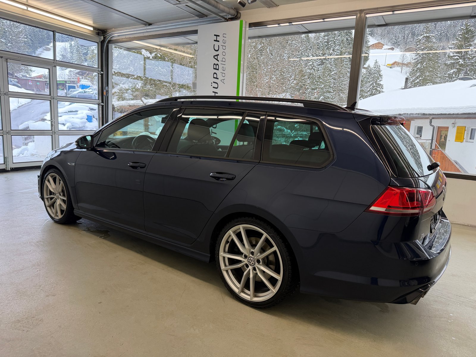 VW Golf Variant 2.0 TSI R 4 Motion DSG, Benzin, Occasion / Gebraucht, Automatik - 7