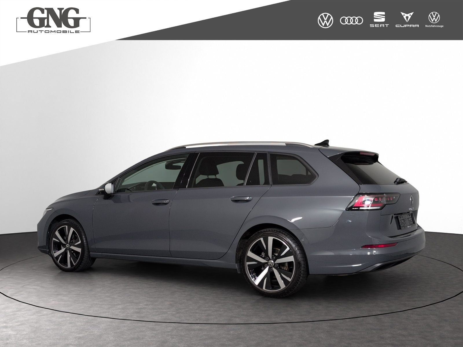VW Golf Variant PA Life, Petrol, Second hand / Used, Automatic - 2