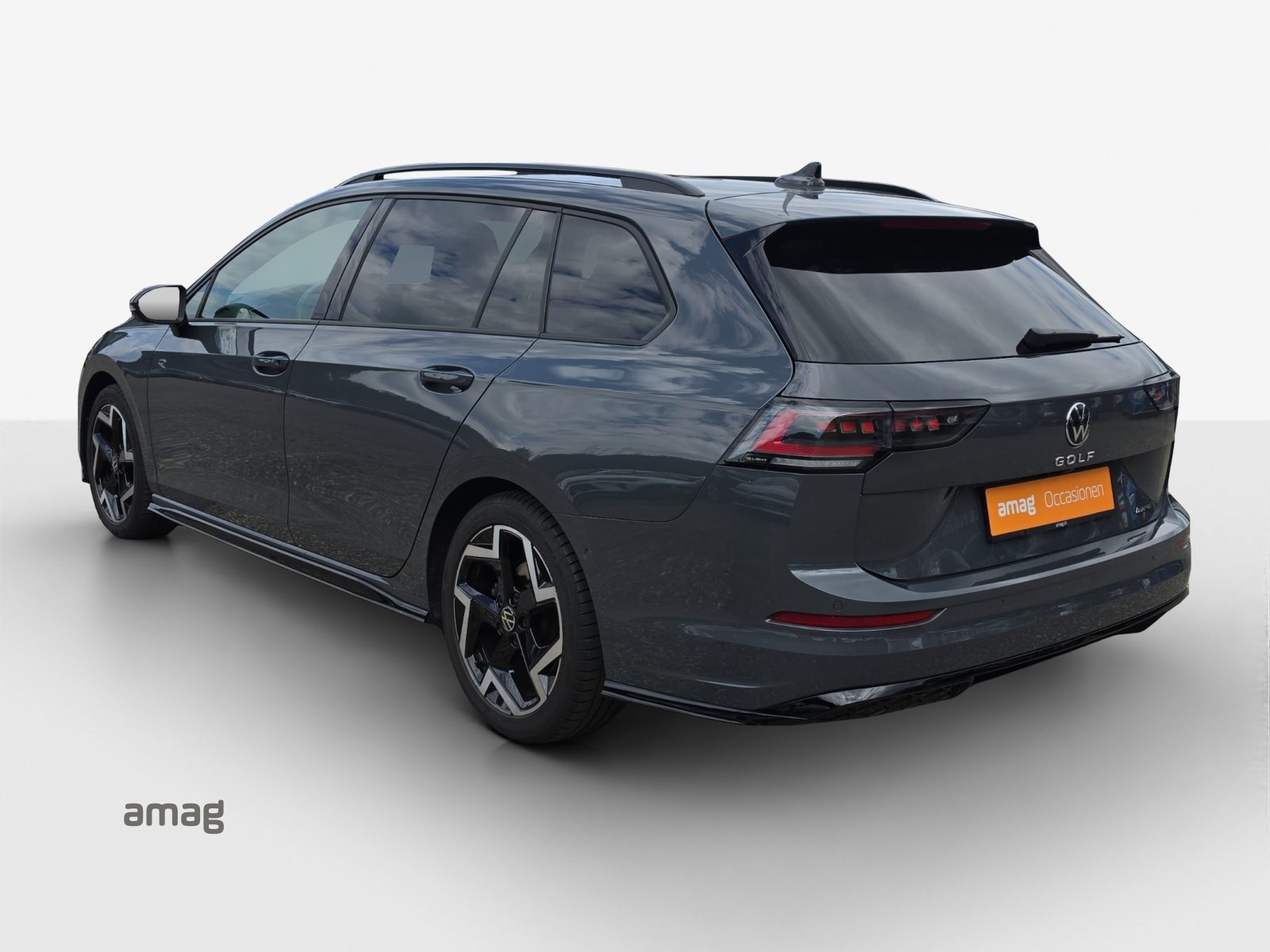 VW Golf Variant PA R-Line, Petrol, Second hand / Used, Automatic - 3