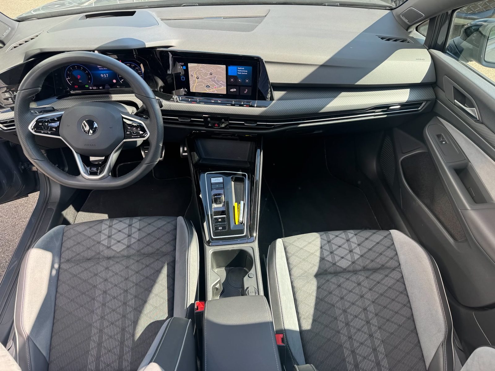VW Golf Variant R-Line, Benzin, Occasion / Gebraucht, Automatik - 7