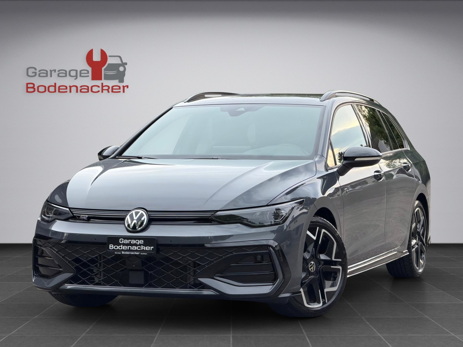 VW Golf Variant 1.5 eTSI mHEV R-Line, Benzin, Occasion / Gebraucht, Automatik - 2