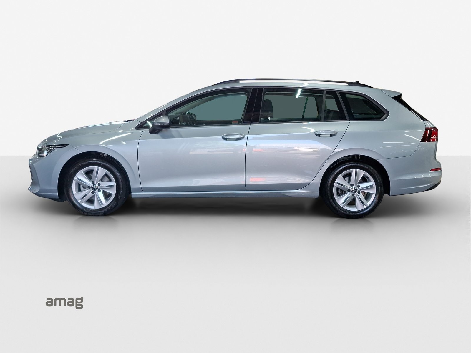 VW Golf Variant PA Life, Petrol, Second hand / Used, Automatic - 2