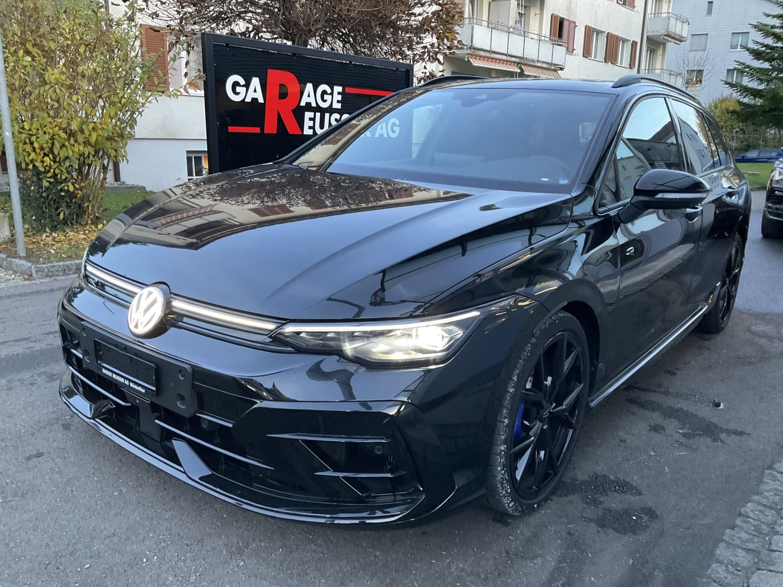 VW Golf Variant R 2.0 TSI 333PS 4 MOTION *** FACELIFT MIT TO