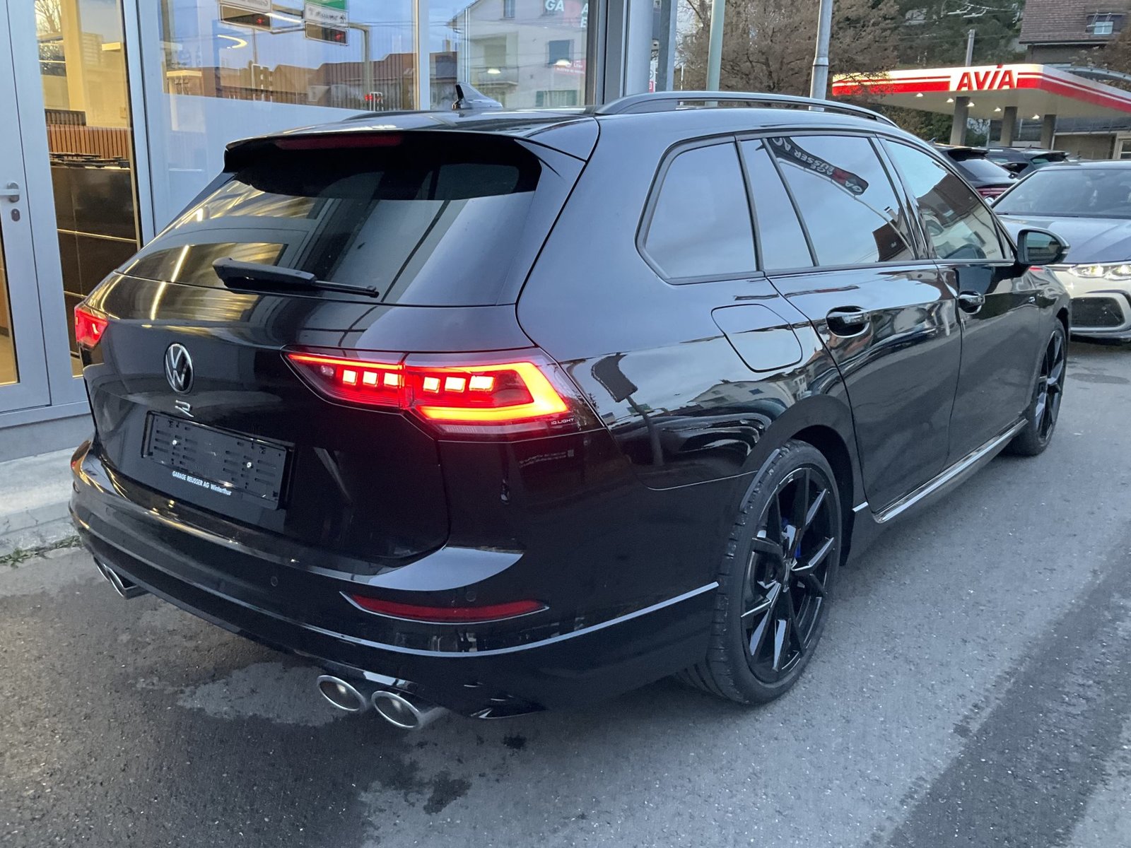 VW Golf Variant R 2.0 TSI 333PS 4 MOTION *** FACELIFT MIT TO, Petrol, Second hand / Used, Automatic - 4