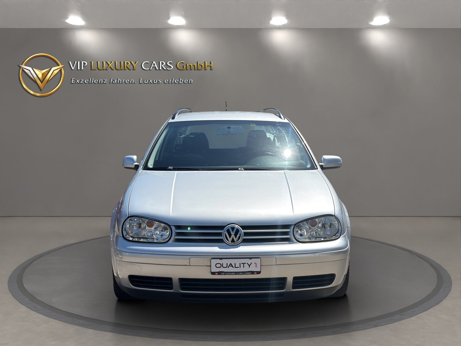VW Golf Variant 2.0 Comfortline Generation 4Motion, Benzin, Occasion / Gebraucht, Handschaltung - 4