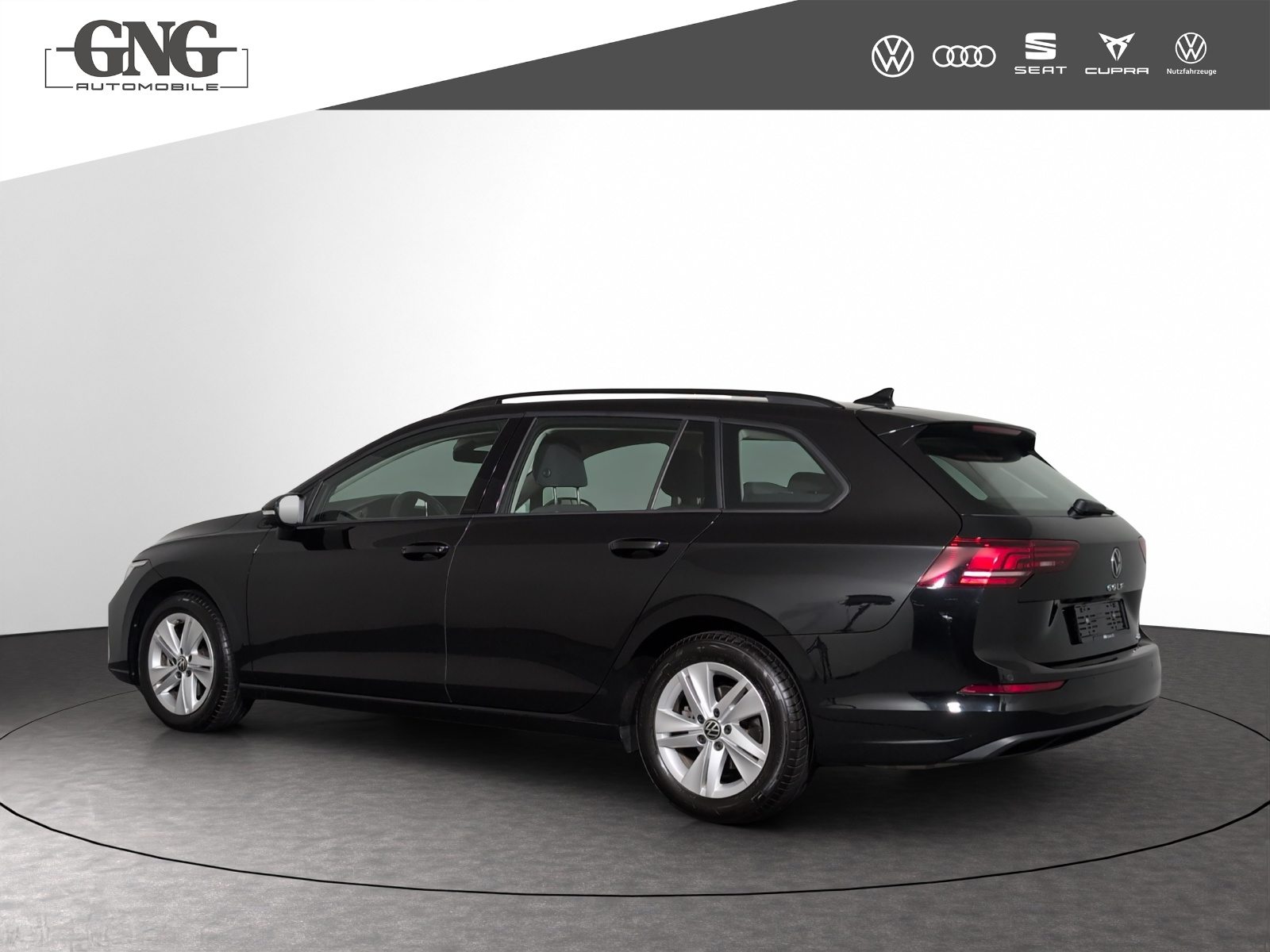 VW Golf Variant PA Life, Petrol, Second hand / Used, Automatic - 2