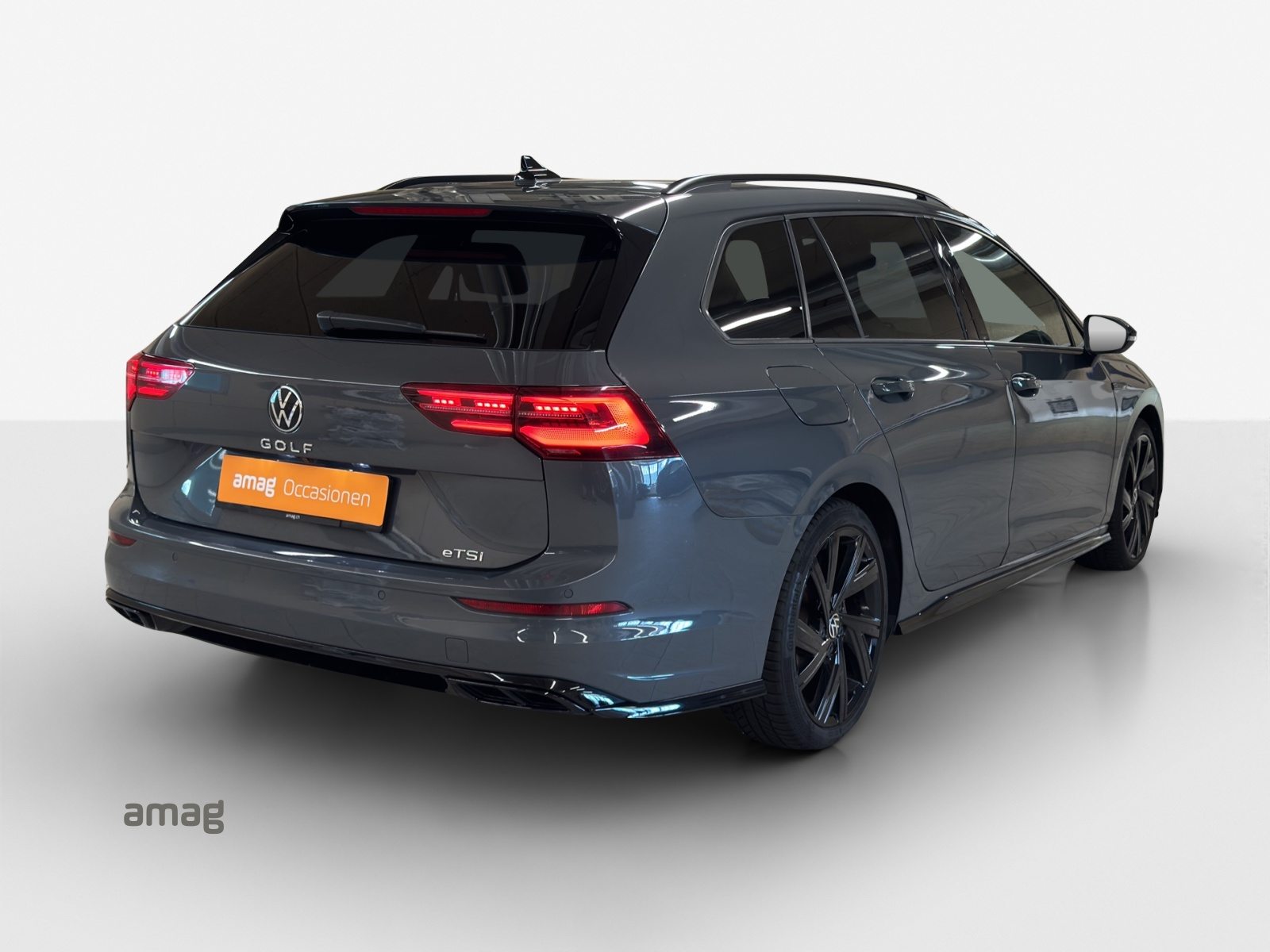 VW Golf Variant R-Line, Petrol, Second hand / Used, Automatic - 5