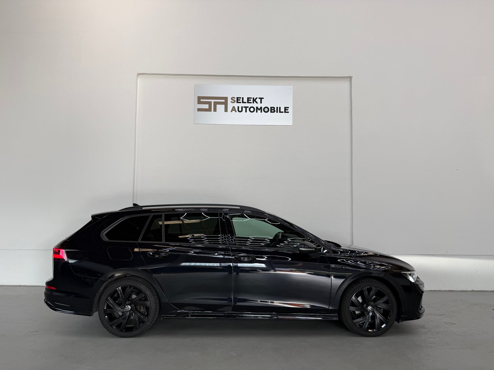 VW Golf Variant 2.0 TSI R-Line DSG 4Motion, Benzin, Occasion / Gebraucht, Automatik - 7