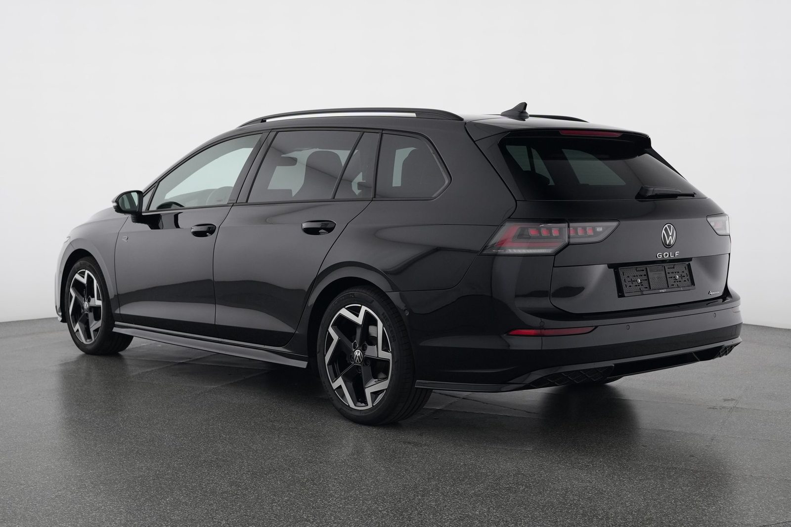 VW Golf Variant  PA R-Line, Benzin, Occasion / Gebraucht, Automatik - 4