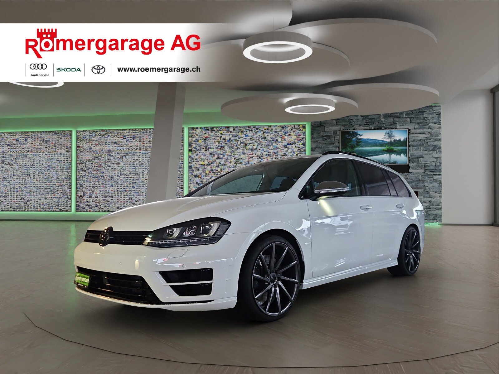 VW Golf Variant 2.0 TSI R 4 Motion DSG