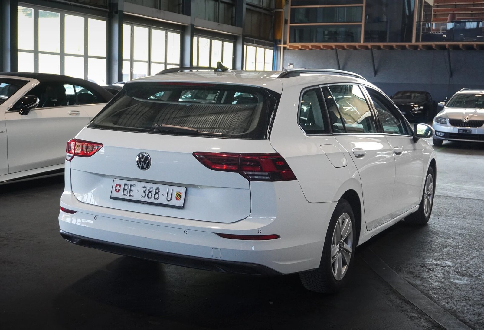 VW Golf Variant 2.0 TDI Life DSG, Diesel, Second hand / Used, Automatic - 3
