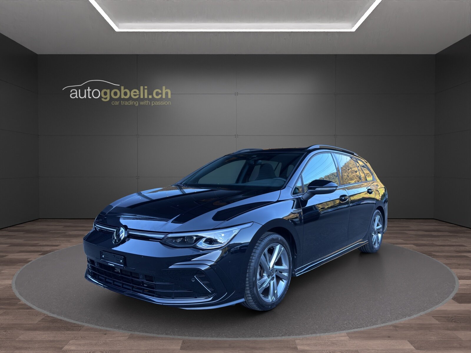 VW Golf Variant 1.5 eTSI mHEV R-Line