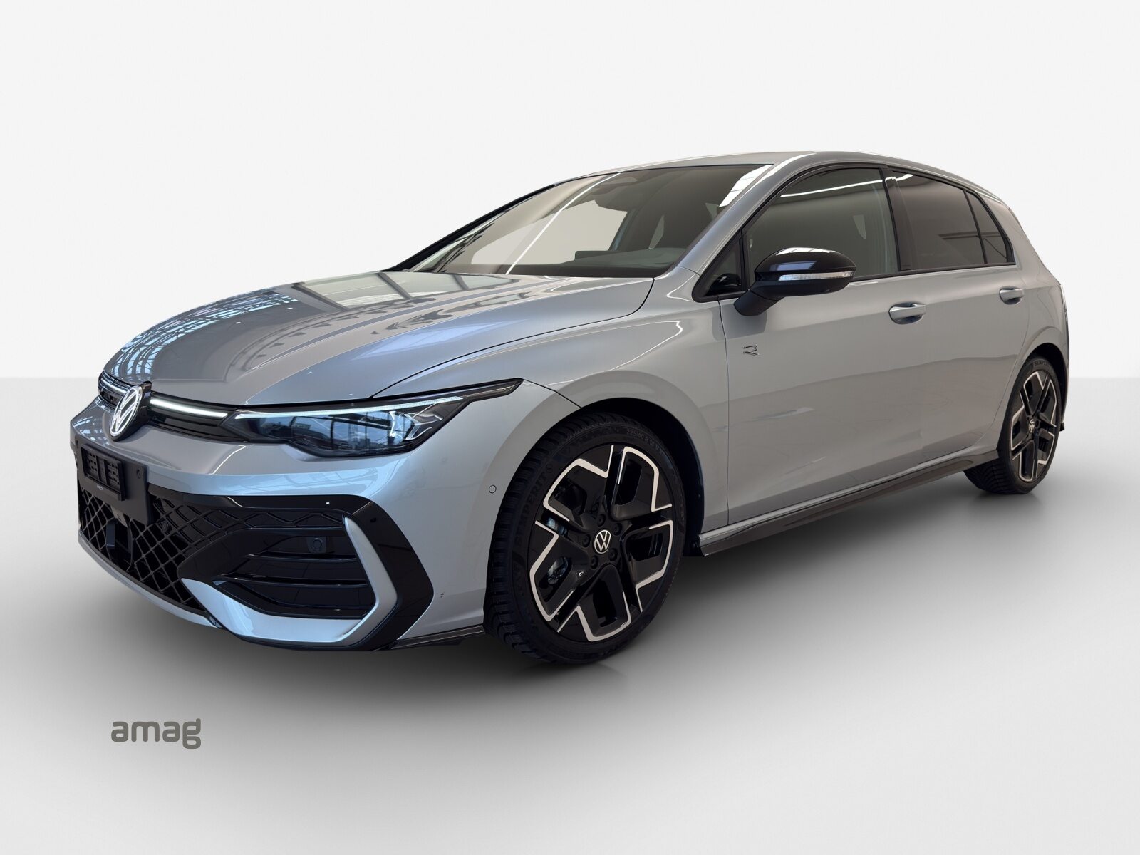 VW Golf  R-Line