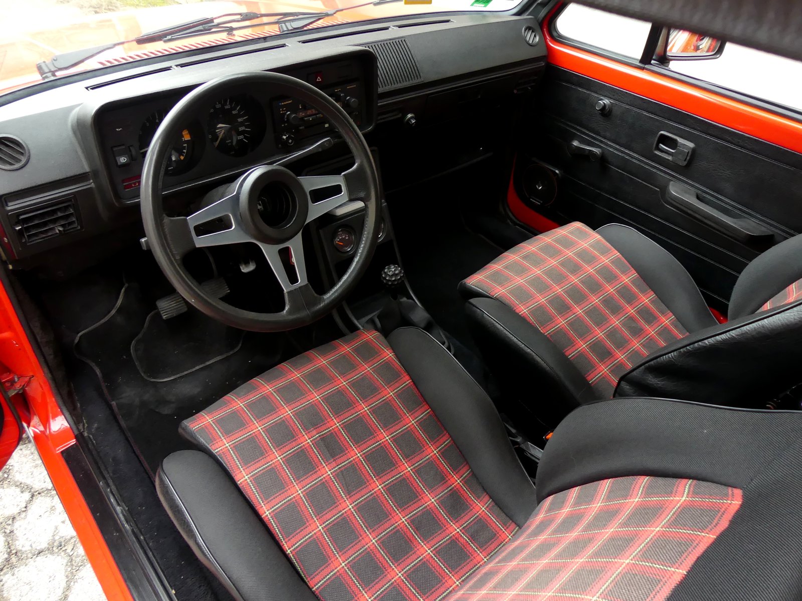 VW GTI 1.6 4 Gang, Essence, Occasion / Utilisé, Manuelle - 6