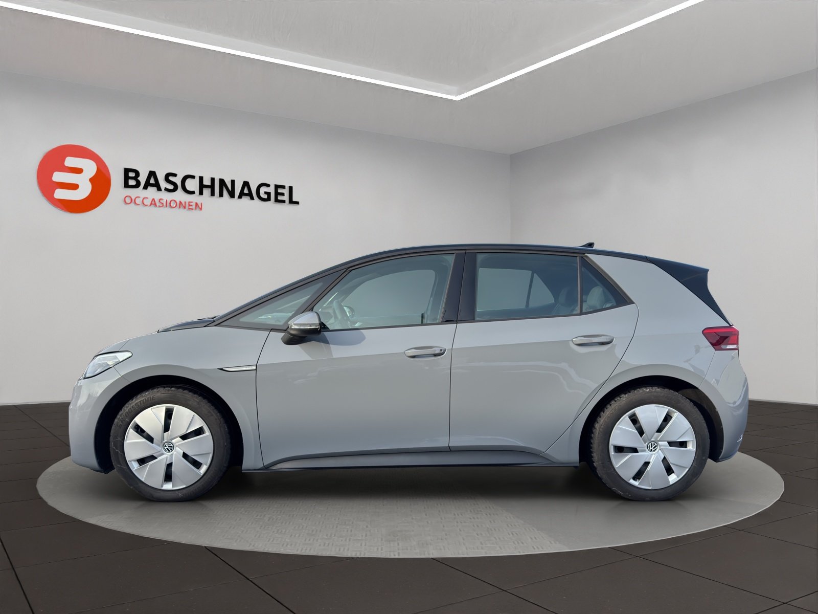 VW ID.3 Pure Performance 45 kWh Basis, Electric, Second hand / Used, Automatic - 2