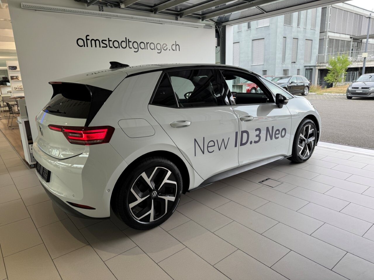 VW ID.3 Neo Style, Electric, Second hand / Used, Automatic - 2