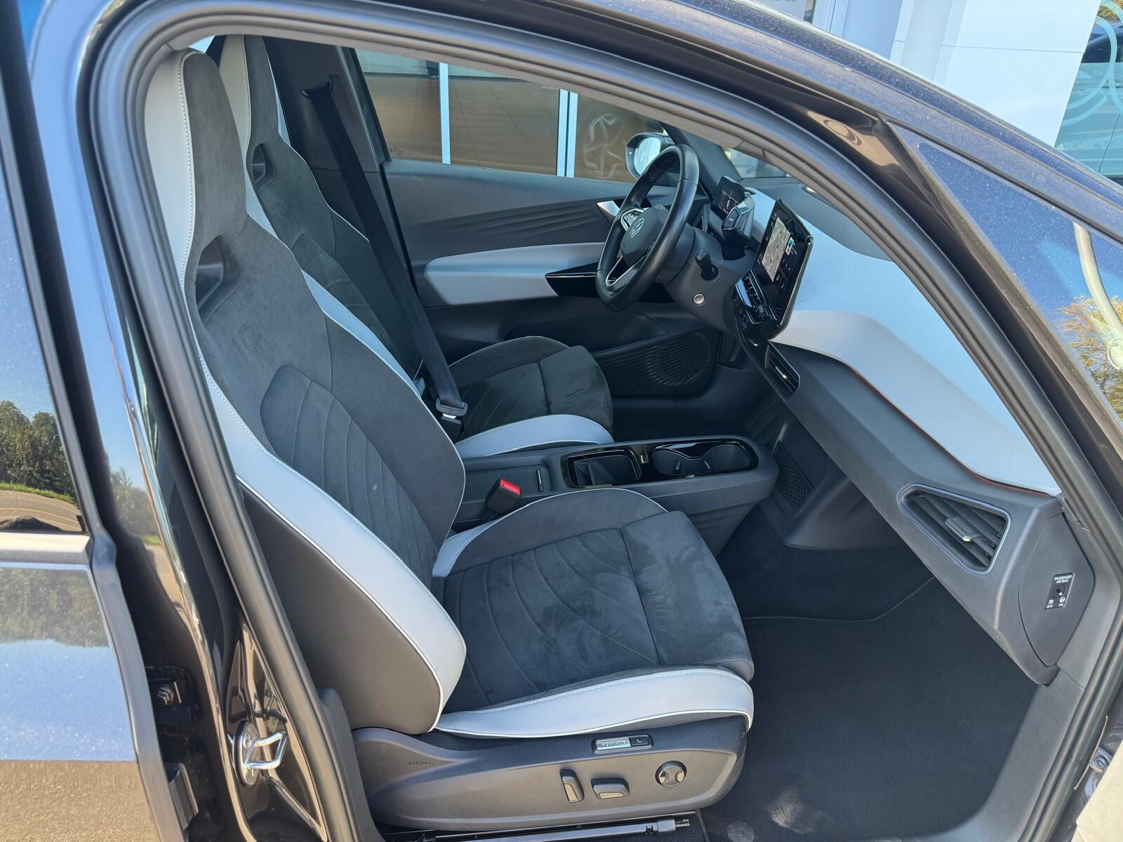 VW ID.3 Pro Performance, Elektro, Occasion / Gebraucht, Automatik - 3