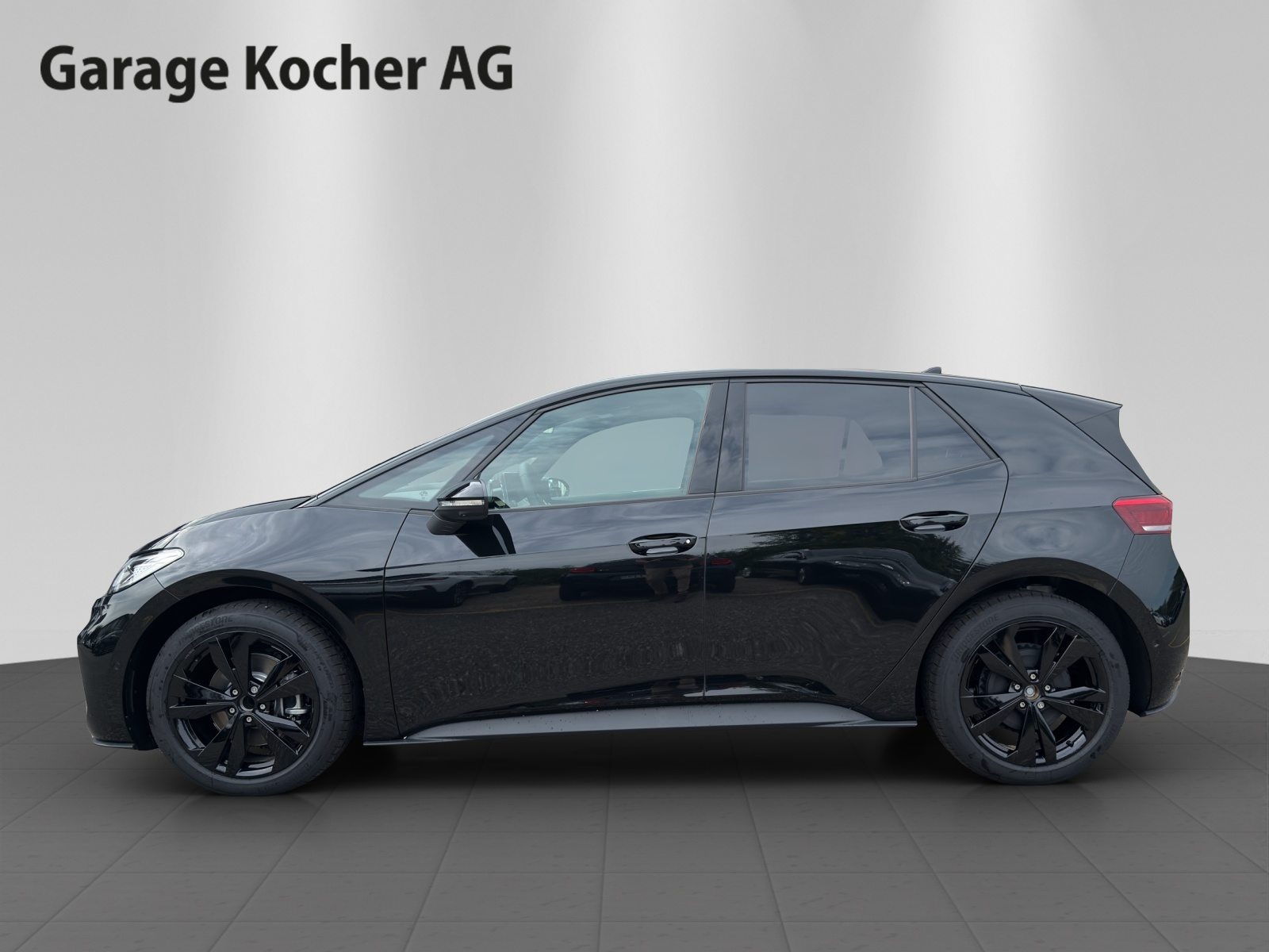 VW ID.3 Pro UNITED, Electric, Ex-demonstrator, Automatic - 3