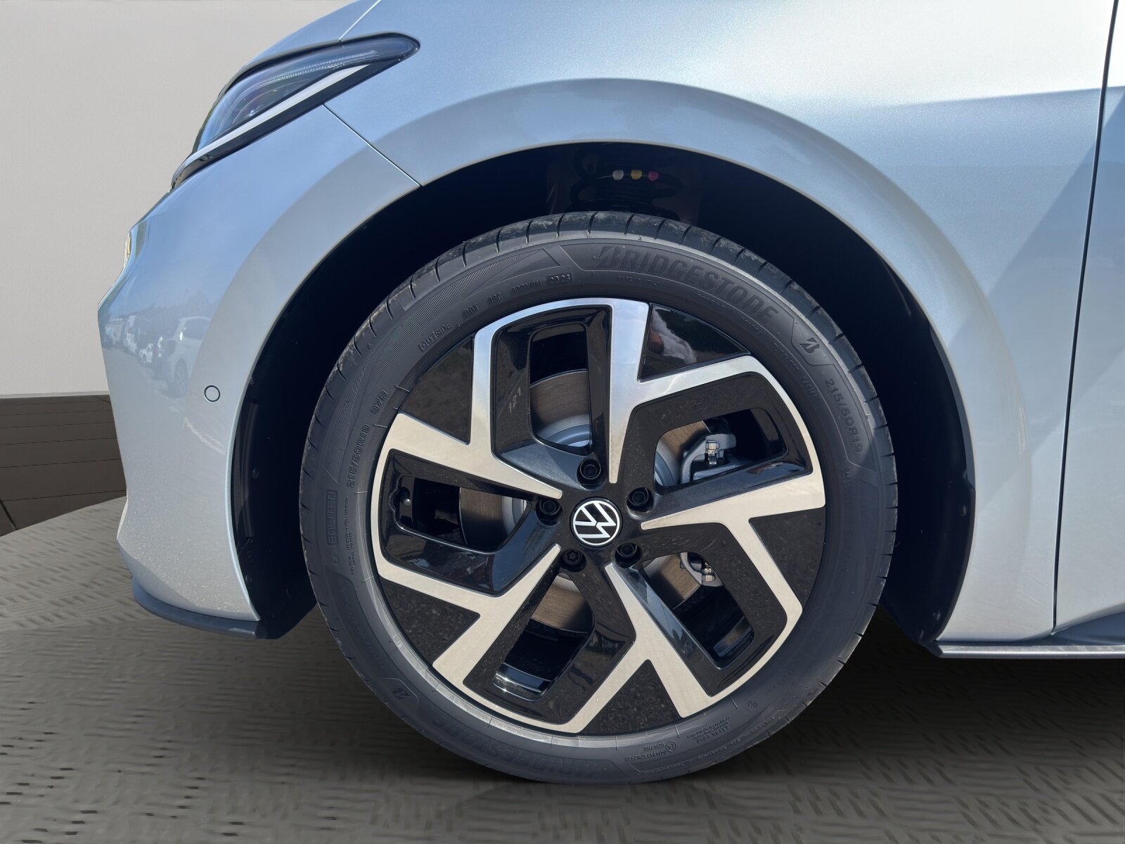 VW ID.3 Neo 79 kWh 231 PS Style, Electric, Ex-demonstrator, Automatic - 7