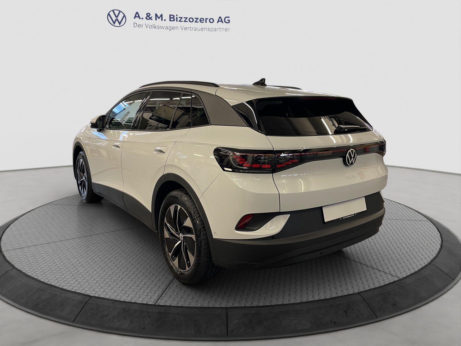 VW ID.4 Pro UNITED, Electric, New car, Automatic - 3