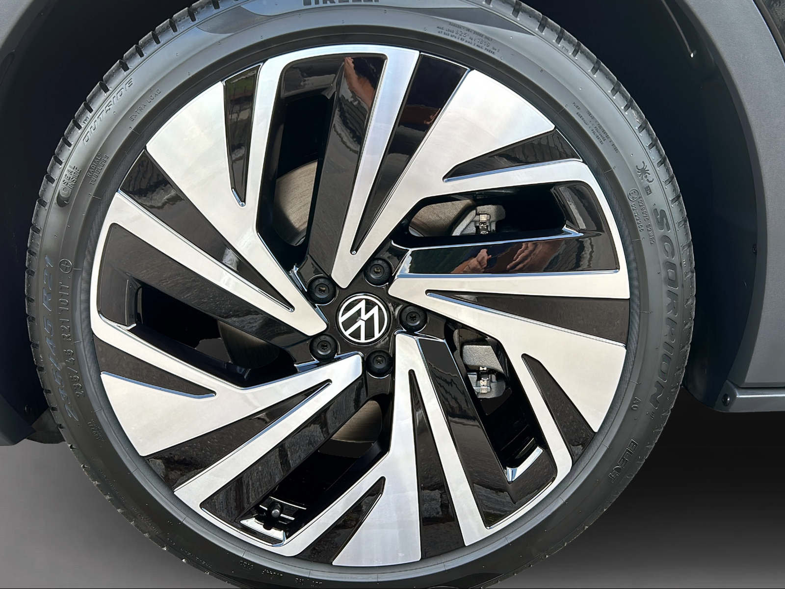 VW ID.4 GTX 4MOTION, Électrique, Occasion / Utilisé, Automatique - 7