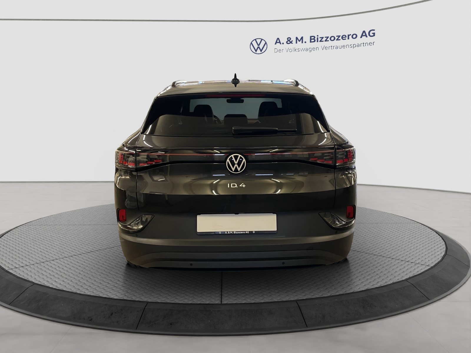 VW ID.4 Tech - Pro Performance, Electric, Second hand / Used, Automatic - 4