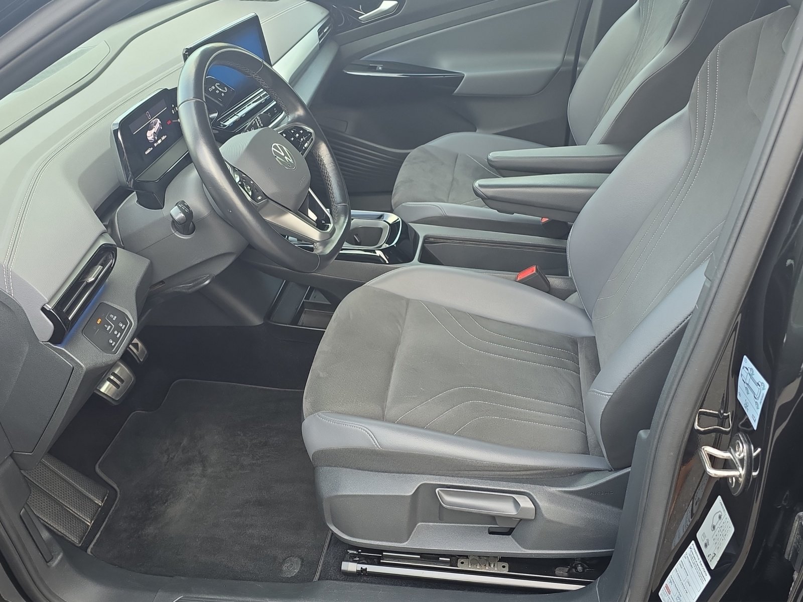 VW ID.4 Pro Performance 77 kWh Life Plus, Electric, Second hand / Used, Automatic - 4