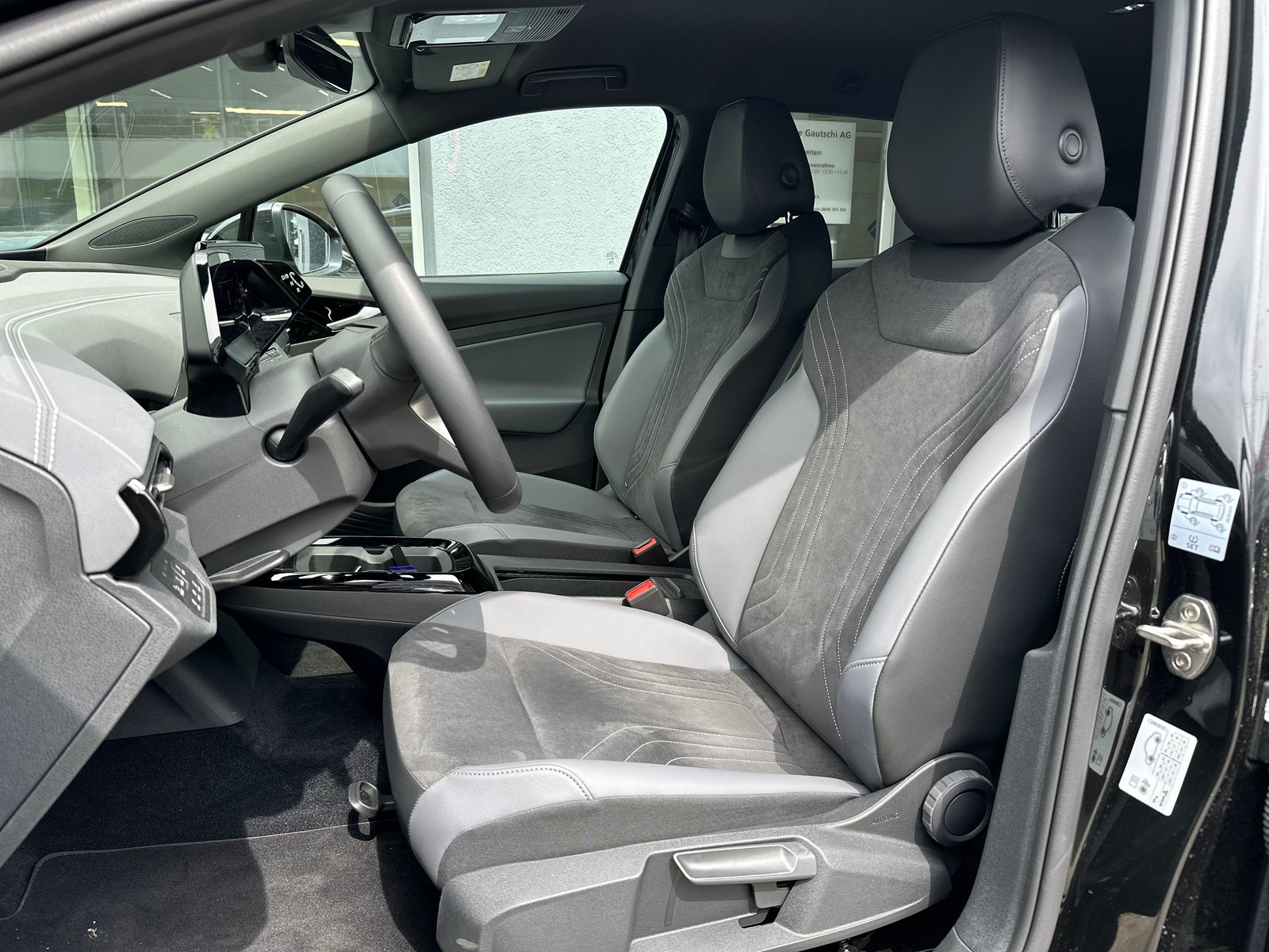 VW ID.4 Pro 77 kWh 4Motion, Électrique, Occasion / Utilisé, Automatique - 5