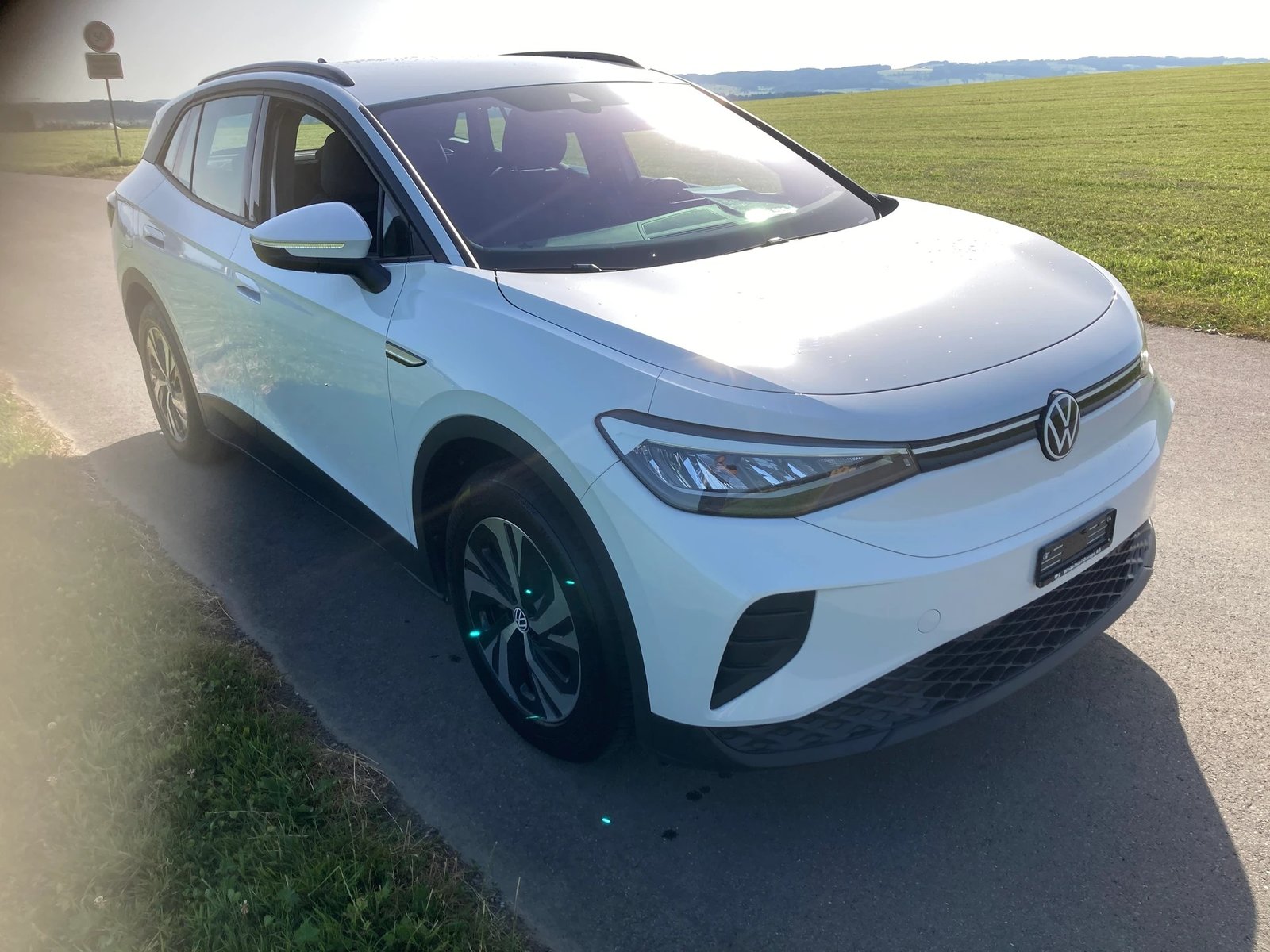 VW ID.4 Pure Performance mit Anhängerkupplung, Elektro, Occasion / Gebraucht, Automatik - 2