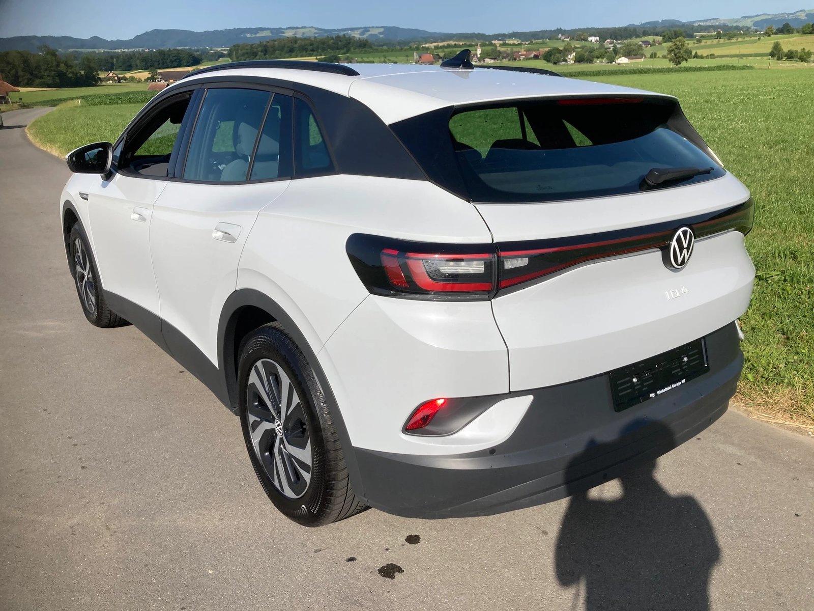 VW ID.4 Pure Performance mit Anhängerkupplung, Elektro, Occasion / Gebraucht, Automatik - 4